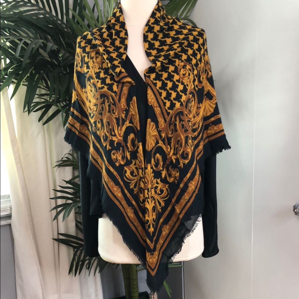 Ray Strauss Unlimited Elegant Black and Gold Scarf
